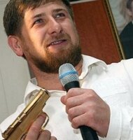 Чеченские школьники каждый понедельник будут петь гимн России и Чечни