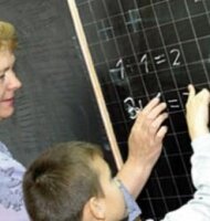 Администрация Волгограда сохранила педагогам муниципальные надбавки